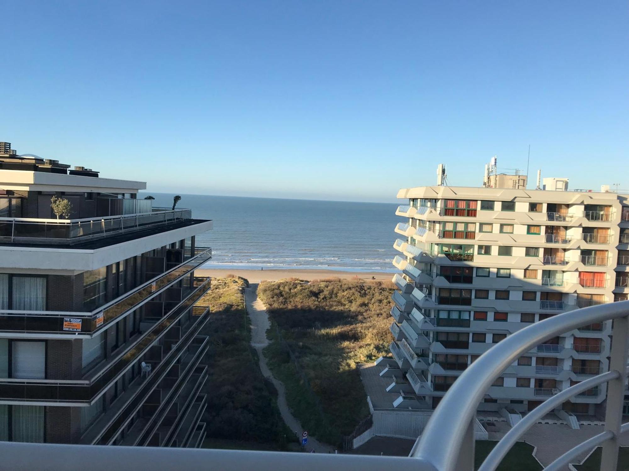 Duplex Penthouse Super Zeezicht Daire De Panne Dış mekan fotoğraf
